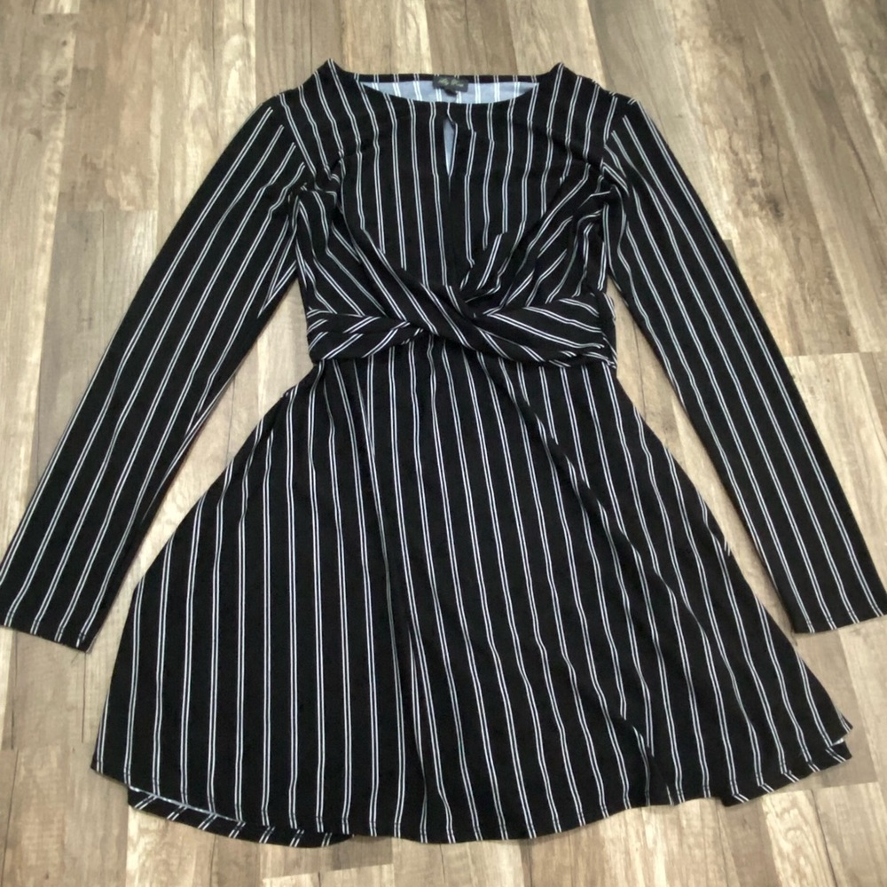S long sleeve dress